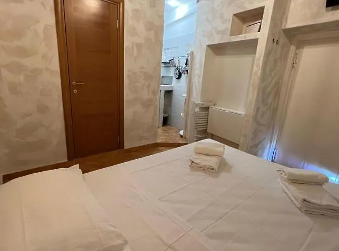Magenta Collection Panico 32 Apartment Rom